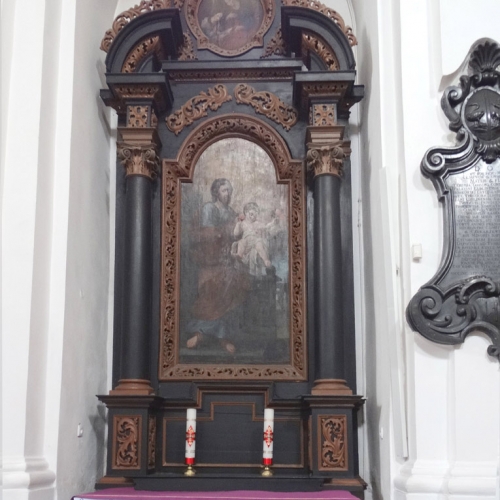 ołtarz boczny św. Józefa XVIIIw. przed konserwacją